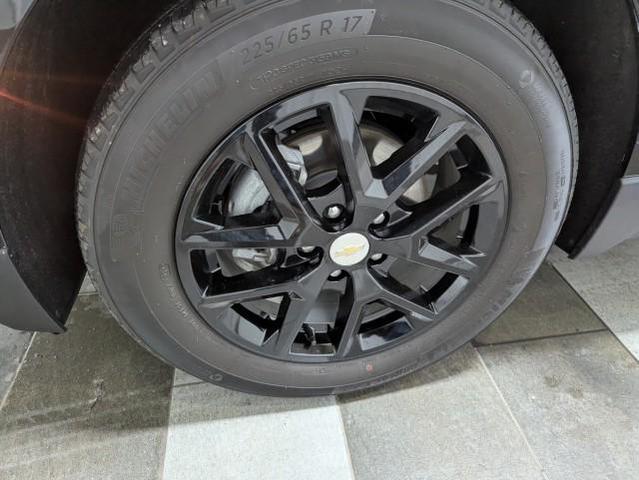 Photo of 2022 Mosaic Black Metallic Chevrolet Equinox