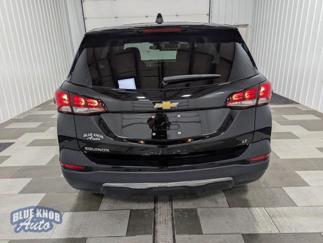 Photo of 2022 Mosaic Black Metallic Chevrolet Equinox