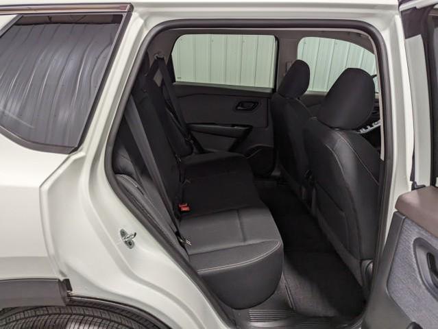 Photo of 2023 Glacier White Nissan Rogue