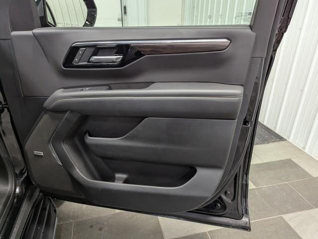 Photo of 2025 Black Chevrolet Tahoe