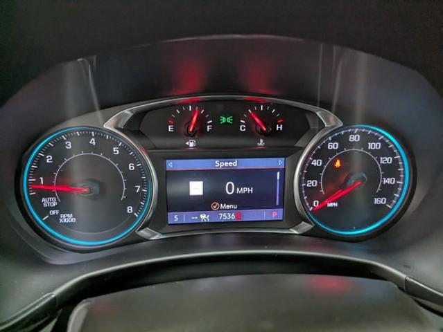 Photo of 2022 Silver Ice Metallic Chevrolet Equinox
