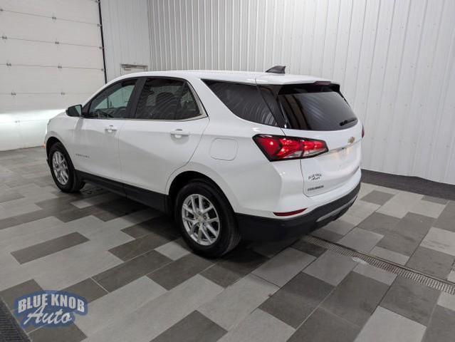 Photo of 2024 Summit White Chevrolet Equinox