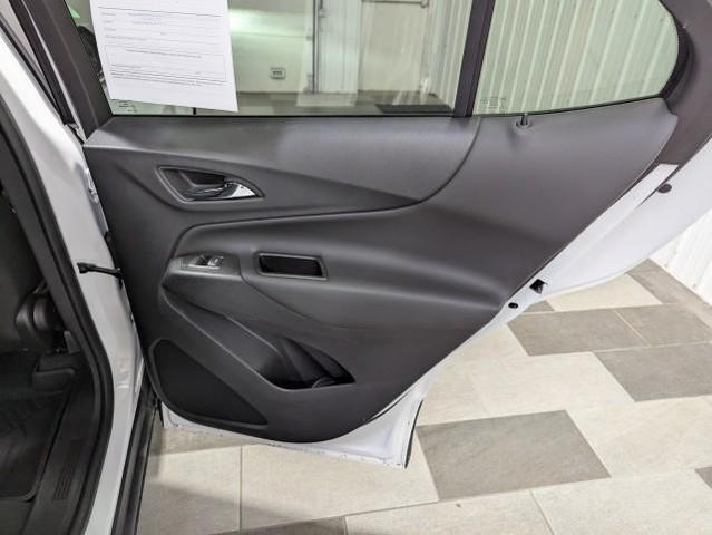 Photo of 2024 Summit White Chevrolet Equinox