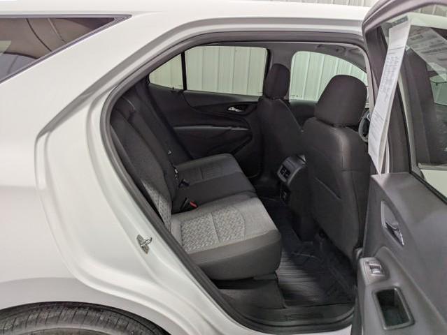 Photo of 2024 Summit White Chevrolet Equinox