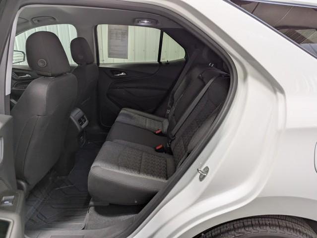 Photo of 2024 Summit White Chevrolet Equinox