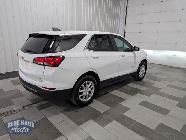 Photo of 2024 Summit White Chevrolet Equinox