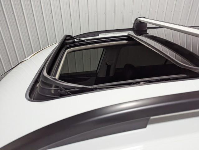 Photo of 2024 Pure White Volkswagen Atlas