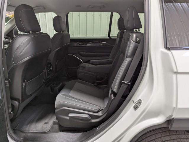 Photo of 2022 Bright White Clearcoat Jeep Grand Cherokee L