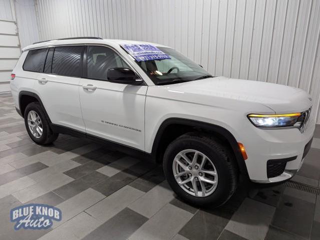 Photo of 2022 Bright White Clearcoat Jeep Grand Cherokee L