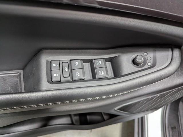 Photo of 2022 Bright White Clearcoat Jeep Grand Cherokee L