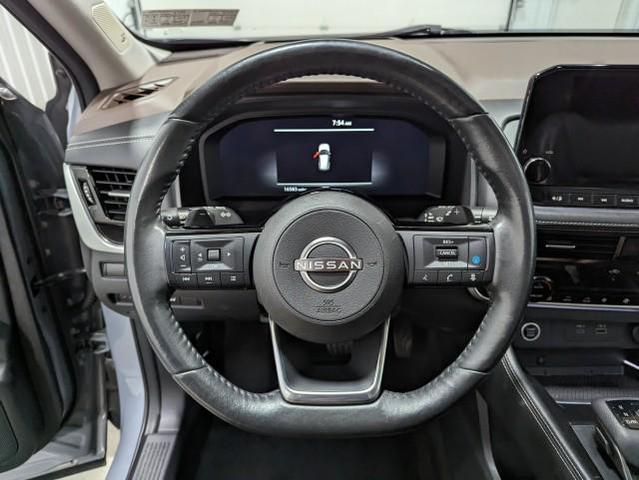 Photo of 2022 Boulder Gray Pearl/Super Black Nissan Rogue