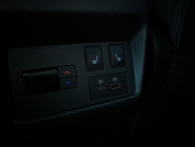 Photo of 2022 Boulder Gray Pearl/Super Black Nissan Rogue