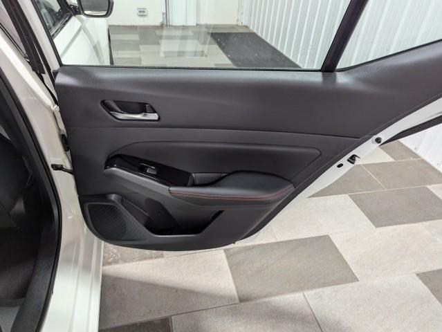 Photo of 2024 Glacier White Nissan Altima