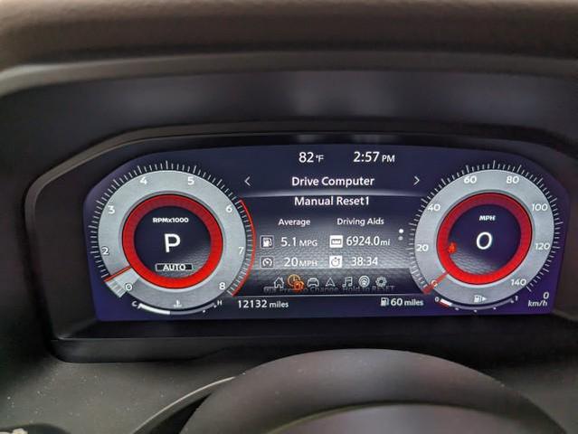 Photo of 2023 Pearl White Tricoat/Super Black Nissan Rogue