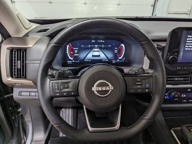 Photo of 2024 Gun Metallic Nissan Pathfinder