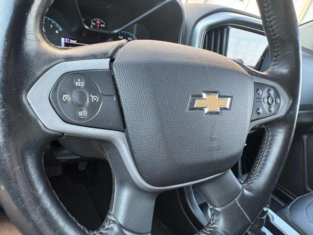 Photo of 2017 Summit White Chevrolet Colorado