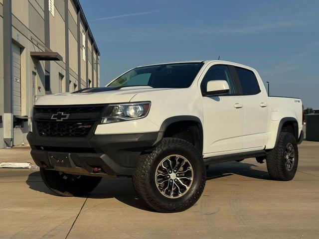 Photo of 2017 Summit White Chevrolet Colorado