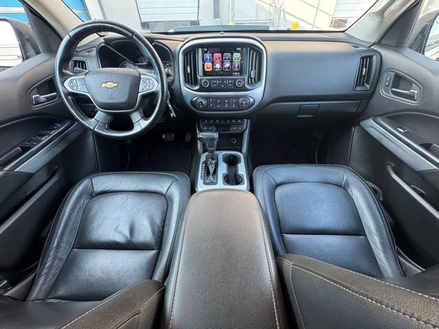 Photo of 2017 Summit White Chevrolet Colorado