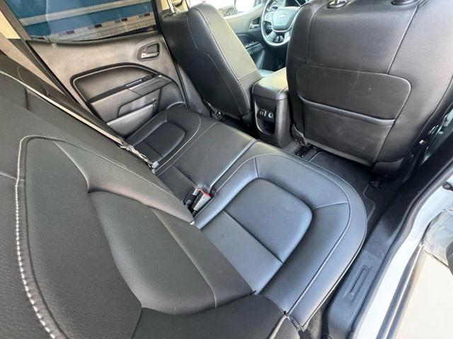 Photo of 2017 Summit White Chevrolet Colorado