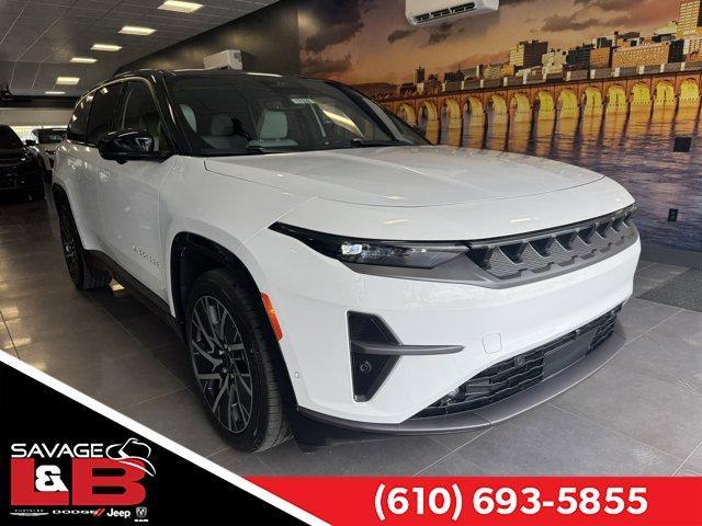 Photo of 2025 Bright White Clearcoat Jeep Wagoneer S