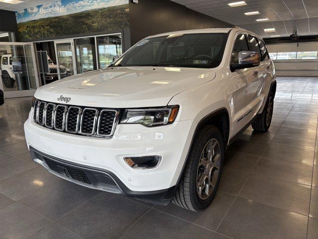 Photo of 2022 Bright White Clearcoat Jeep Grand Cherokee WK