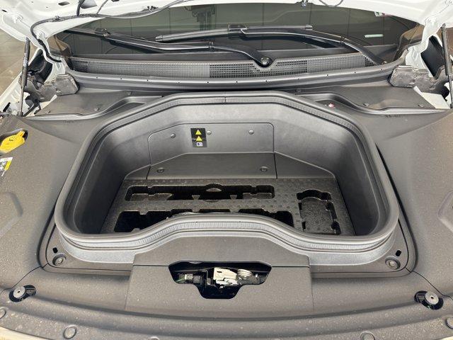 Photo of 2025 Bright White Clearcoat Jeep Wagoneer S