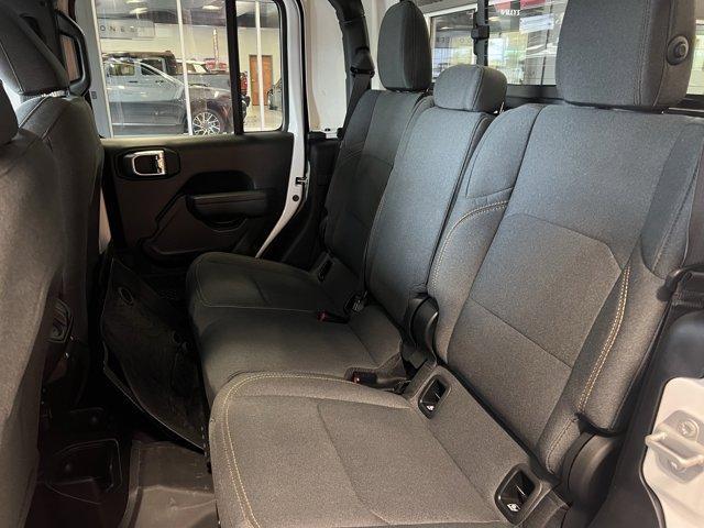Photo of 2024 Bright White Clearcoat Jeep Gladiator