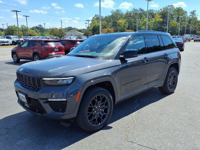 Photo of 2025 Baltic Gray Metallic Clearcoat Jeep Grand Cherokee