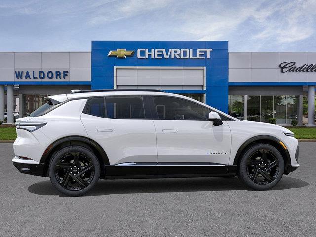Photo of 2025 Iridescent Pearl Tricoat Chevrolet Equinox EV
