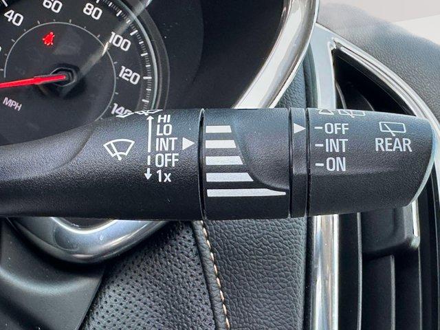 Photo of 2021 Silver Ice Metallic Chevrolet Equinox