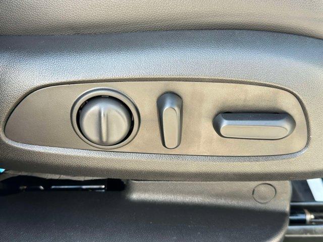 Photo of 2021 Silver Ice Metallic Chevrolet Equinox
