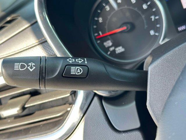 Photo of 2021 Silver Ice Metallic Chevrolet Equinox