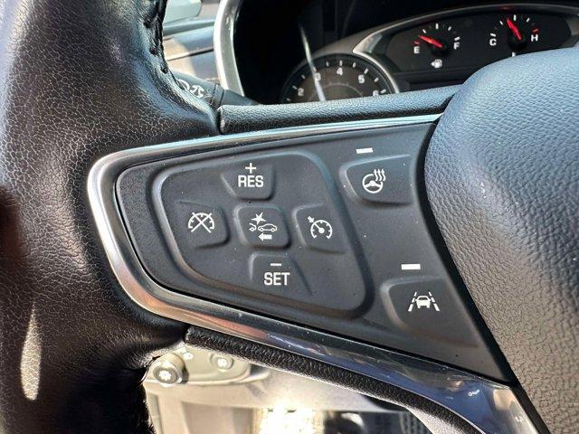 Photo of 2021 Silver Ice Metallic Chevrolet Equinox