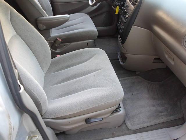 Photo of 2003 Bright Silver Metallic Clearcoat Dodge Grand Caravan
