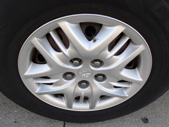 Photo of 2003 Bright Silver Metallic Clearcoat Dodge Grand Caravan