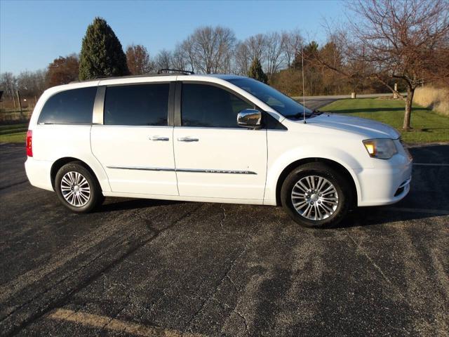 2014 Chrysler Town & Country