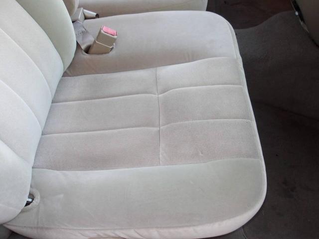 Photo of 2005 Tan Mercury Grand Marquis