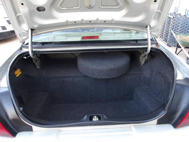 Photo of 2005 Tan Mercury Grand Marquis