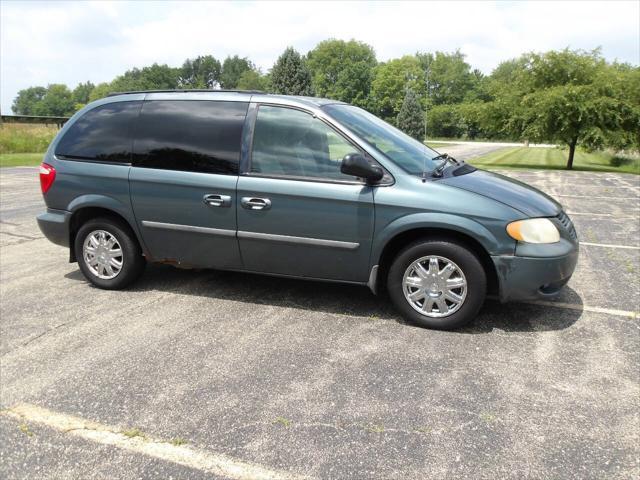 2005 Dodge Caravan