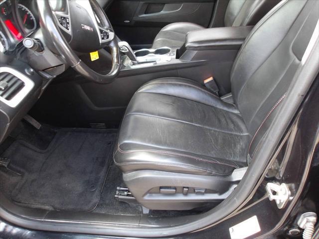 Photo of 2015 Black GMC Terrain