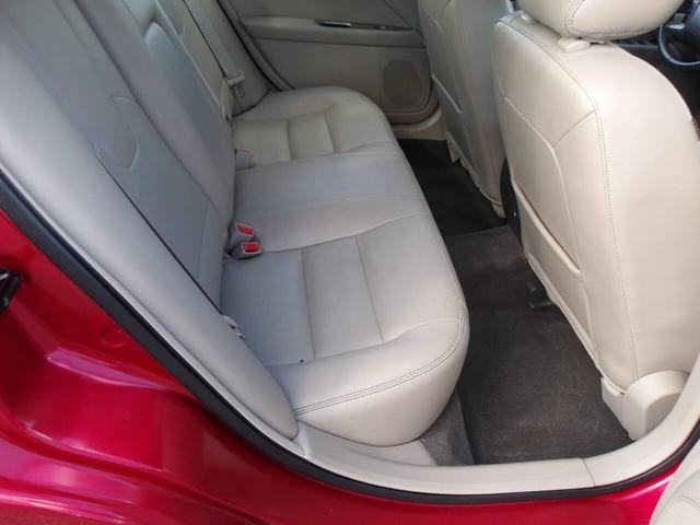 Photo of 2012 Maroon Ford Fusion