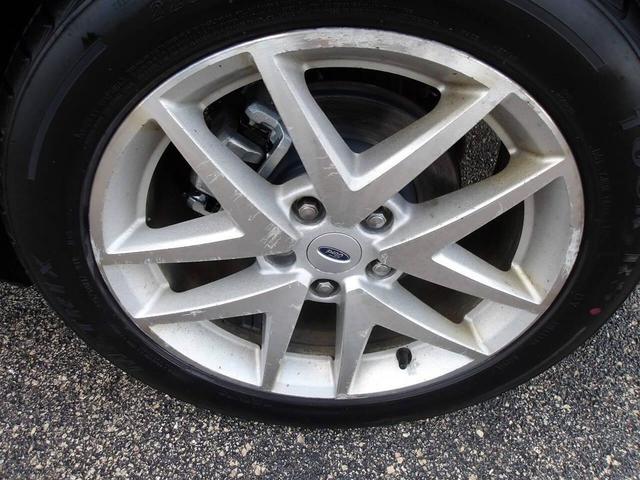 Photo of 2012 Maroon Ford Fusion