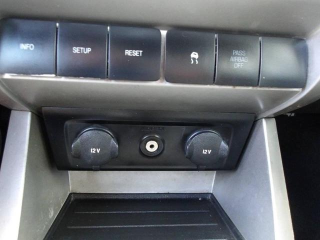 Photo of 2010 Green Ford Focus