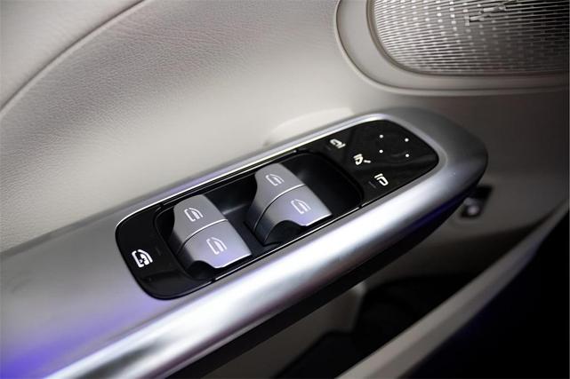 Photo of 2025 Polar White Mercedes-Benz C-Class