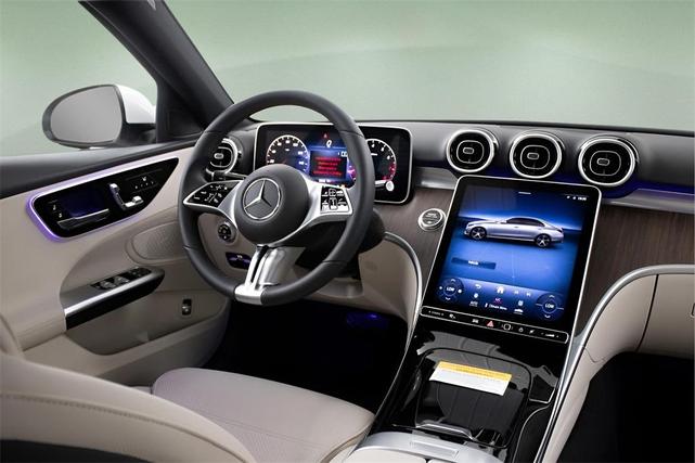 Photo of 2024 Polar White Mercedes-Benz C-Class