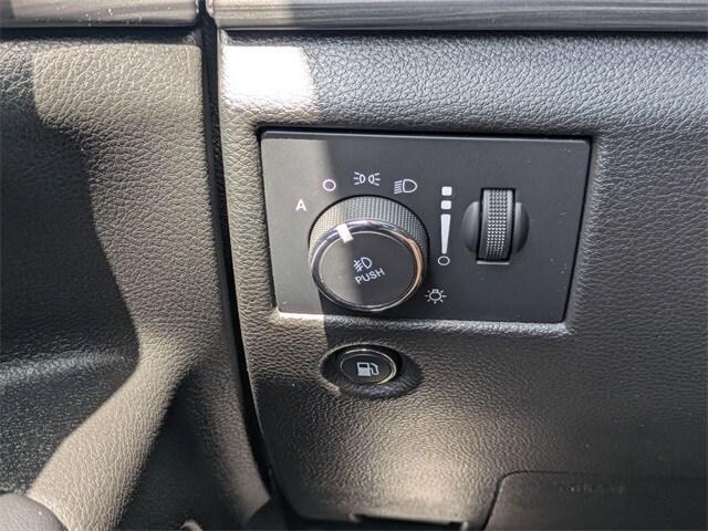 Photo of 2022 Diamond Black Jeep Grand Cherokee WK