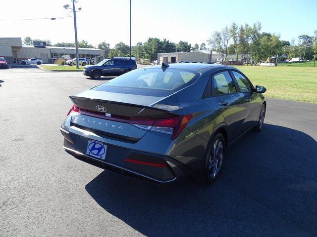 Photo of 2025 Amazon Gray Hyundai ELANTRA