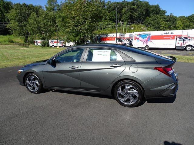Photo of 2025 Amazon Gray Hyundai ELANTRA