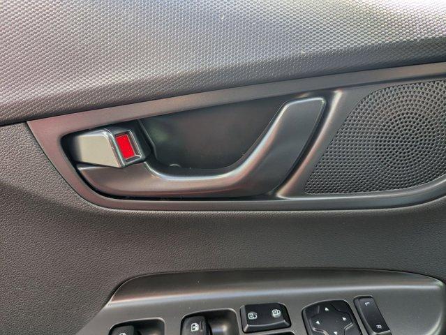 Photo of 2023 Pulse Red Hyundai KONA
