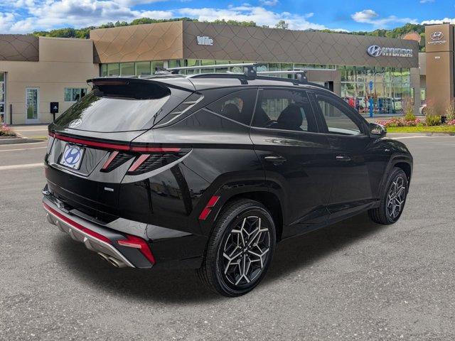 Photo of 2022 Black Hyundai TUCSON
